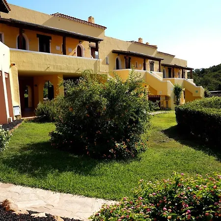 Hotiday Costa Smeralda מרינלה